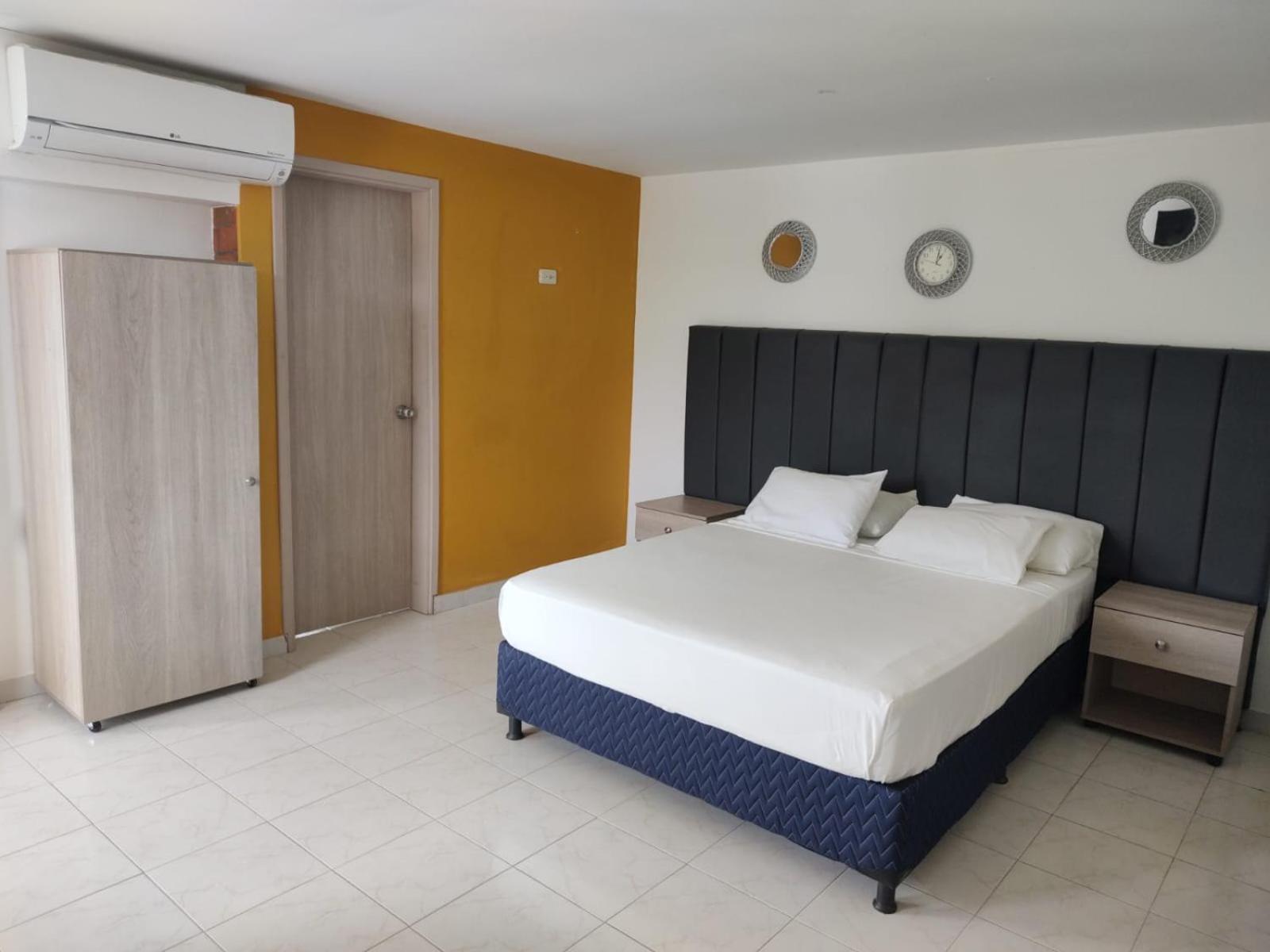 Hotel Villa Zaragoza ภายนอก รูปภาพ