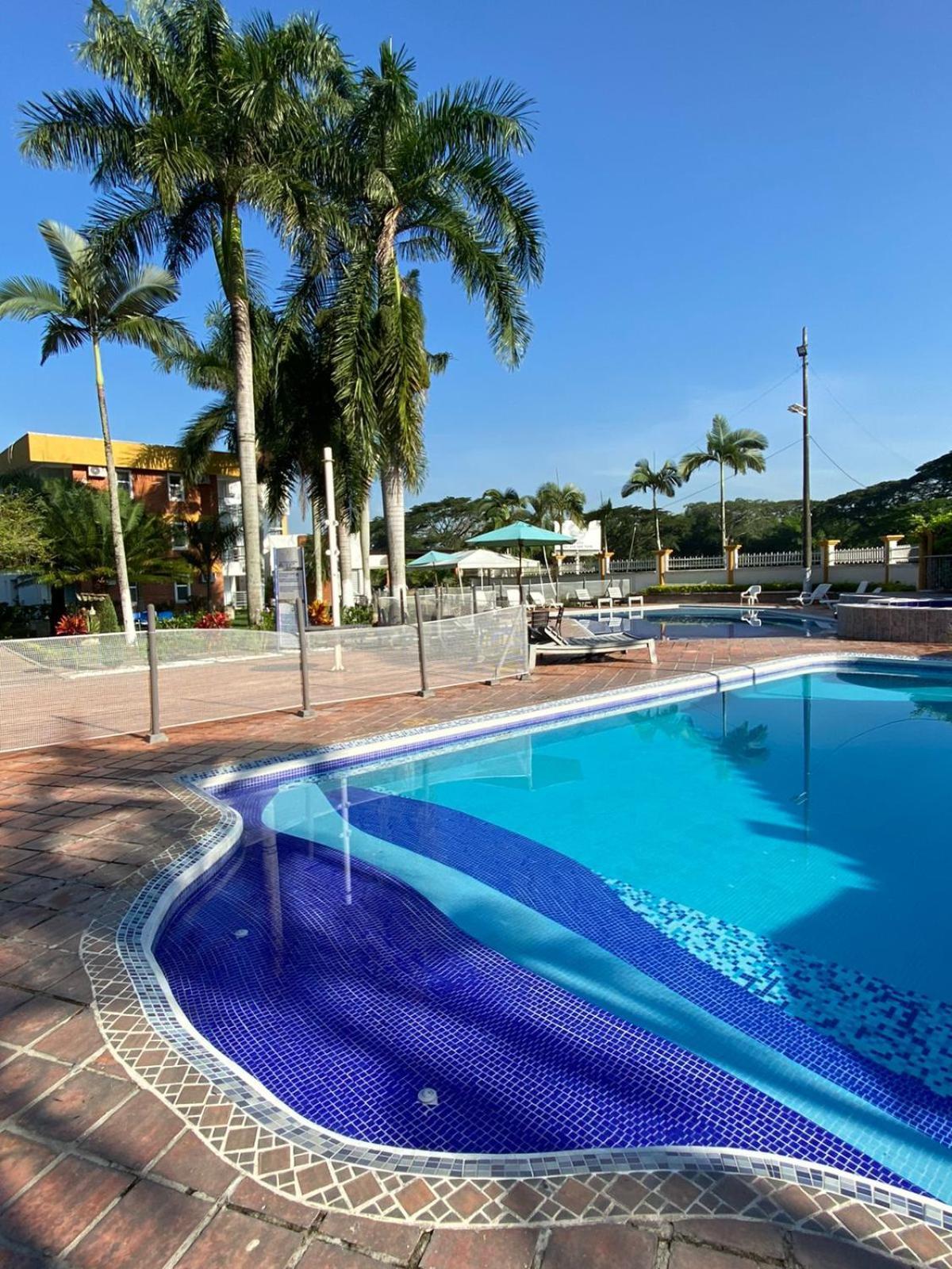 Hotel Villa Zaragoza ภายนอก รูปภาพ